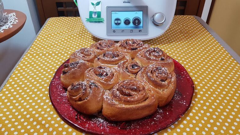 Torta di rose irresistibile con il libro base Bimby: La ricetta perfetta!