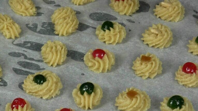 Quanti KG di Pasticcini per 10 persone? Scopri la Formula Vincente!