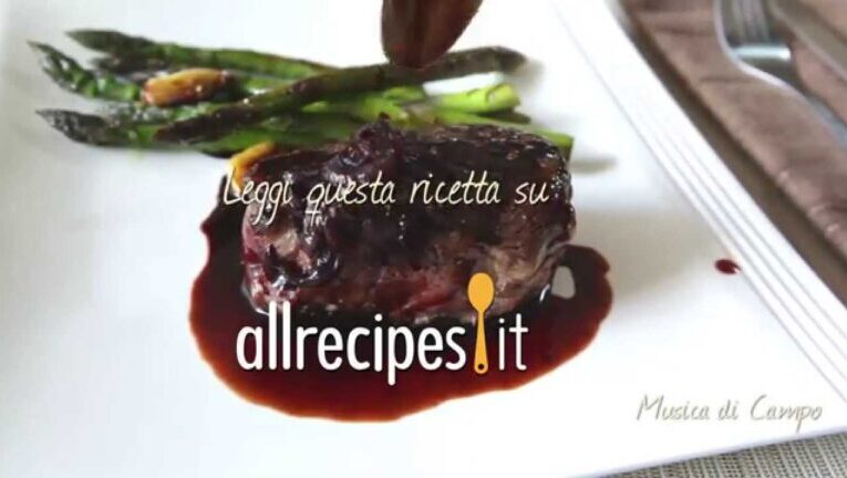 Filetto al vino rosso: la ricetta perfetta con la riduzione di vino