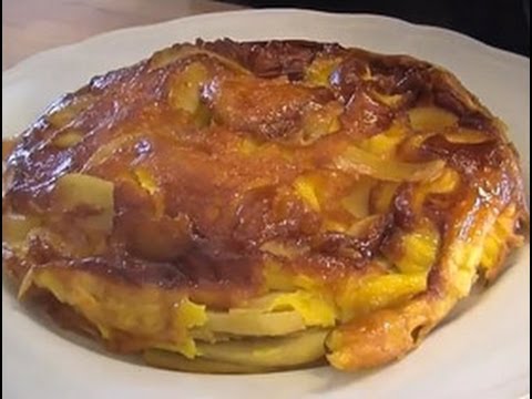 Clafoutis di mele in padella: la ricetta facile e veloce per un dessert tradizionale irresistibile!