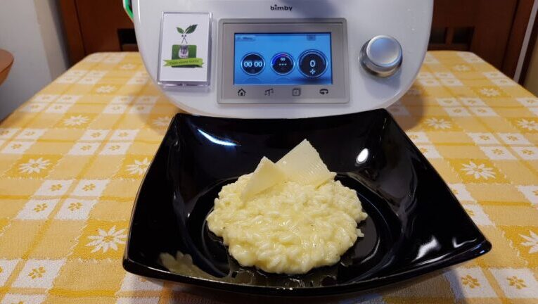 Il segreto per un risotto cremoso al parmigiano con Bimby in pochi passi!
