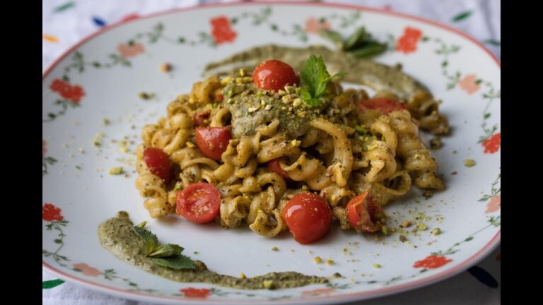 Bustling with Flavor: Condire Your Busiate al Pistacchio Like a Pro!