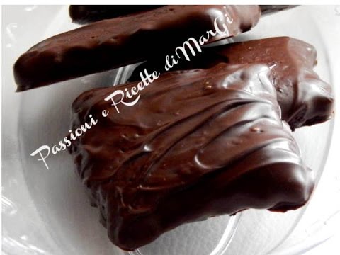 Scopri i deliziosi Mostaccioli Pugliesi: Ingredienti Segreti!