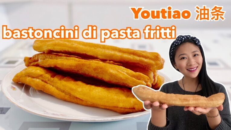 Bastoncini Piccanti Cinesi: Esplosione di Sapori in Soli 70 Caratteri!