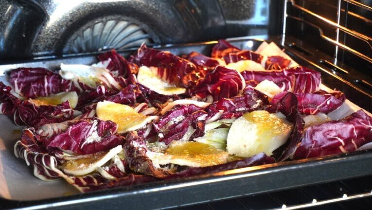 Crocante delizia: Il perfetto radicchio impanato al forno