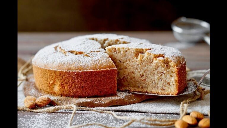 Deliziosa torta: farina di mandorle e yogurt, un dolce senza uova! +