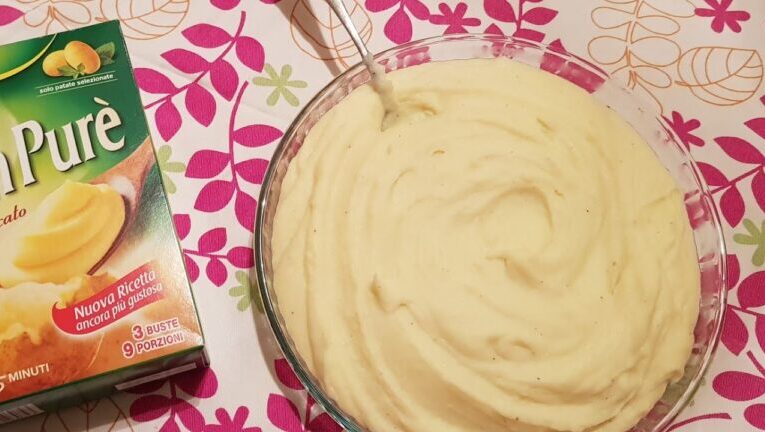 Scopri il segreto del purè in busta perfetto: solo con acqua, zero sforzi!