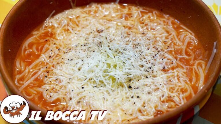 La dieta segreta? La sorprendente minestrina con acqua e olio!