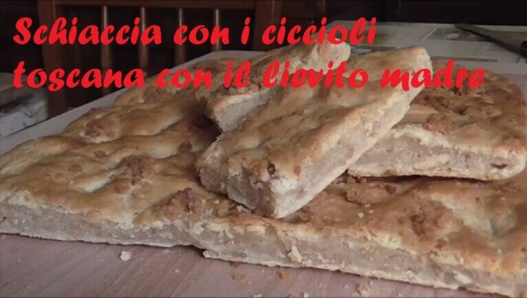 La golosa tradizione della schiacciata con ciccioli toscana: un vero piacere per il palato!
