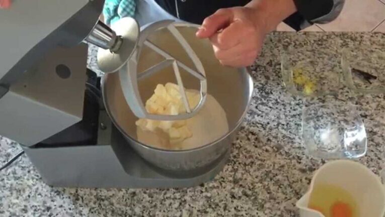 Pasta frolla sabbiata: la soluzione segreta per dolci irresistibili!