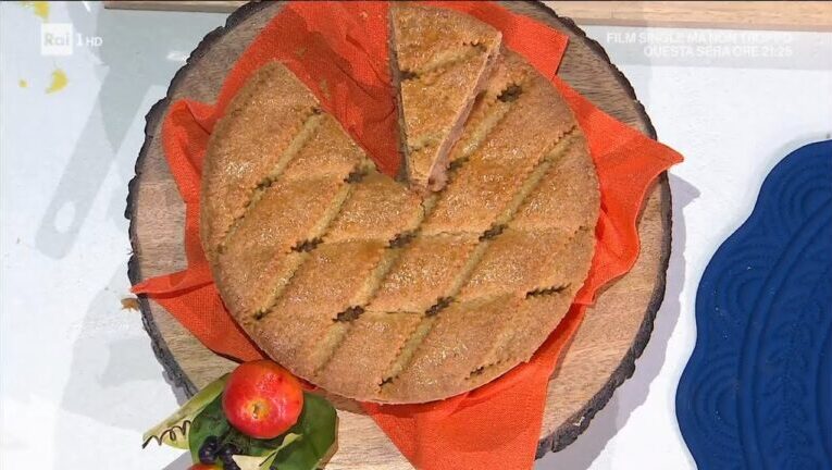 Sorpresa autunnale: la deliziosa torta con fichi secchi, noci e mele, un tripudio di sapori in un dolce irresistibile!