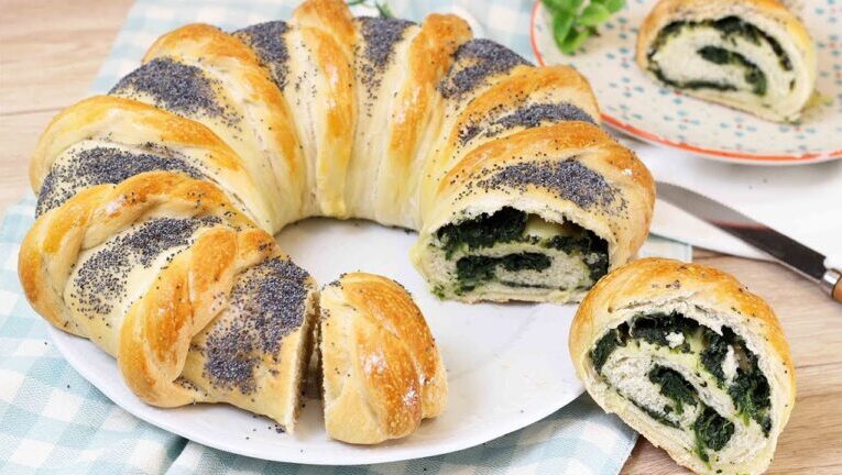Pan Brioche Rustico: Un’esplosione di sapori con un irresistibile ripieno di verdure!