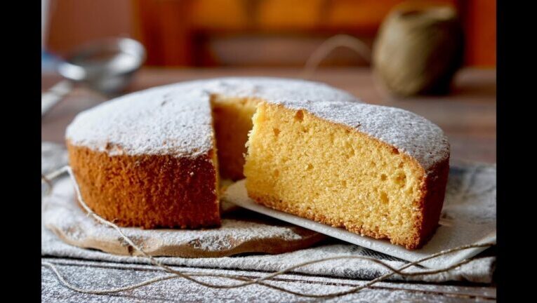 Torta di polenta istantanea: il segreto per un dolce irresistibile in soli 3 passaggi!