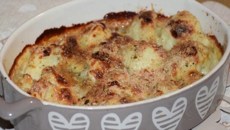 Cavolfiore gratinato: la versione leggera senza besciamella, gustoso con uova!