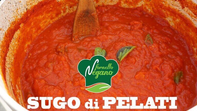 Sugo con Pelati e Cipolla: Il Segreto per un Raggiante Sapore in soli 30 Minuti