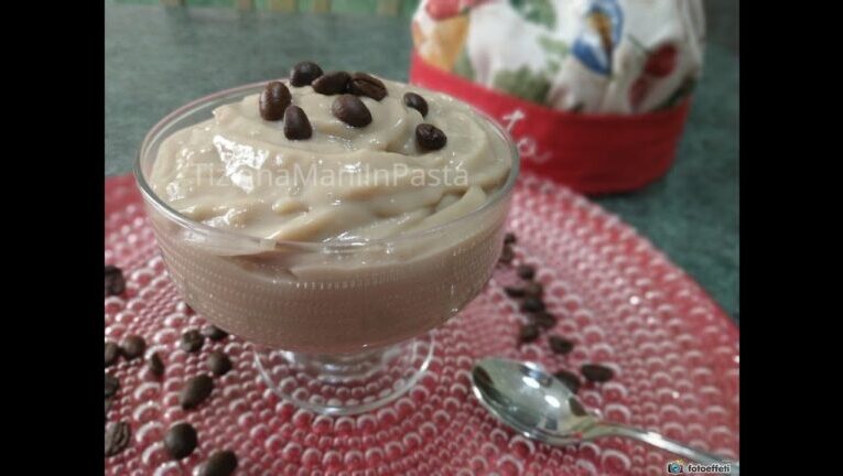 Creamy Delights: La Tentazione della Crema Pasticcera al Caffè Moka