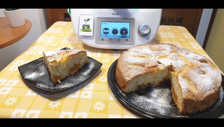 Il segreto per una torta nuvola irresistibile con marmellata: la ricetta Bimby!