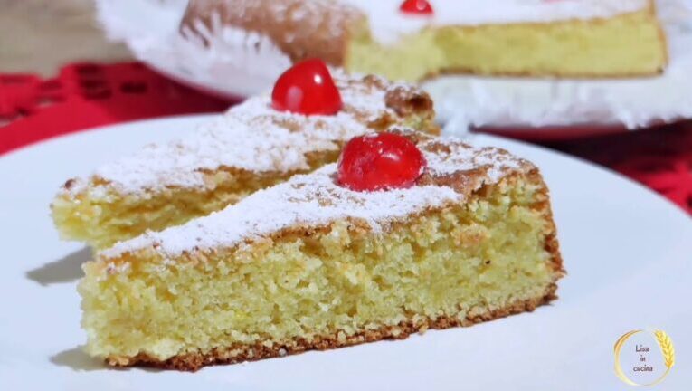 Una torta magica senza farina: scopri la delizia delle mandorle e albumi!