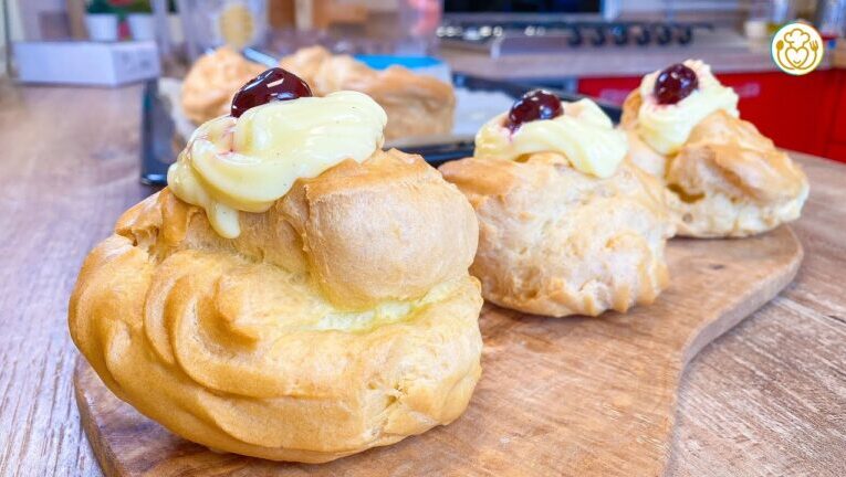Deliziosi e Leggeri: Zeppole Senza Glutine con Farina di Riso