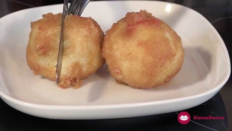 Deliziosi Canederli Dolci Trentini: Golose Prelibatezze della Tradizione!