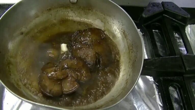 Fegatini di coniglio alla veneziana: un’esplosione di sapori in soli 70 caratteri!