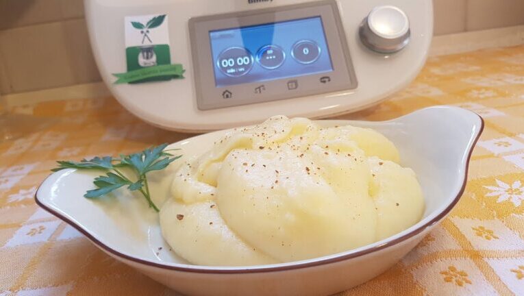Purè di patate cremoso senza latte con il Bimby: un’alternativa irresistibile!