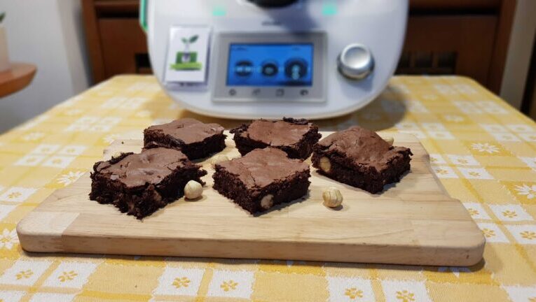Ricetta irresistibile: Torta brownie al bimby, un delizioso peccato goloso