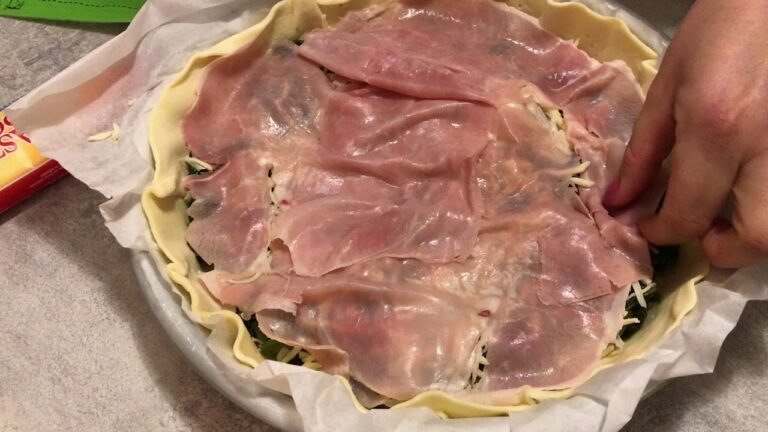 Delizia salata: la torta con friarielli e mozzarella, un tripudio di sapori!
