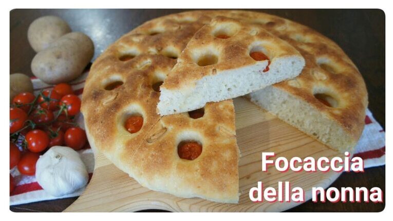 La focaccia con patata: un tocco morbido e gustoso che conquisterà il tuo palato