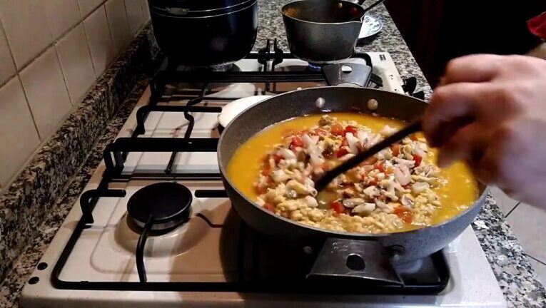 Risotto di mare: il segreto per un delizioso mix di pesce fresco!